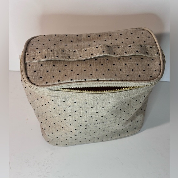 👜 Kate Spade New York Polka Dot Lunch Tote - Cream and Black 🌟 - Picture 9 of 11